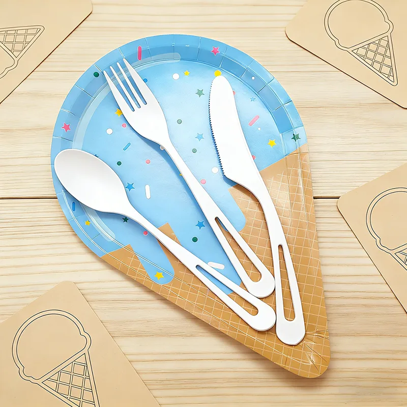 Talheres de plástico em forma de gota ecológicos